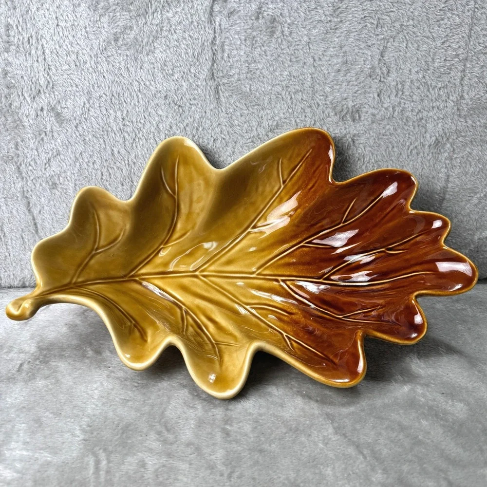 Linens-N-Things Oak Leaf Serving Bowl Fall Thanksgiving Brown Gold Ceramic